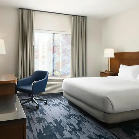 Fairfield Inn & Suites By Marriott Newark Liberty International Airport-3