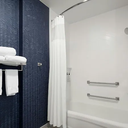 Fairfield Inn & Suites By Marriott Newark Liberty International Airport-2